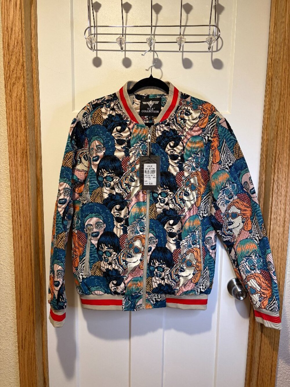VIP Collection Multi Faces Tapestry Bomber Jacket Multicolor Size L NWT